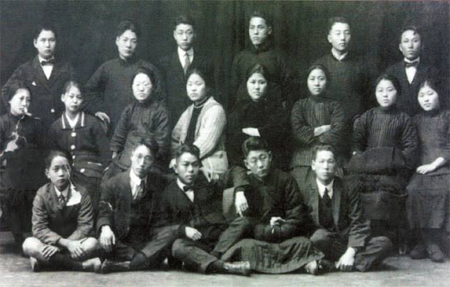 고려공산당 상해파, 이르쿠츠크파의 갈등